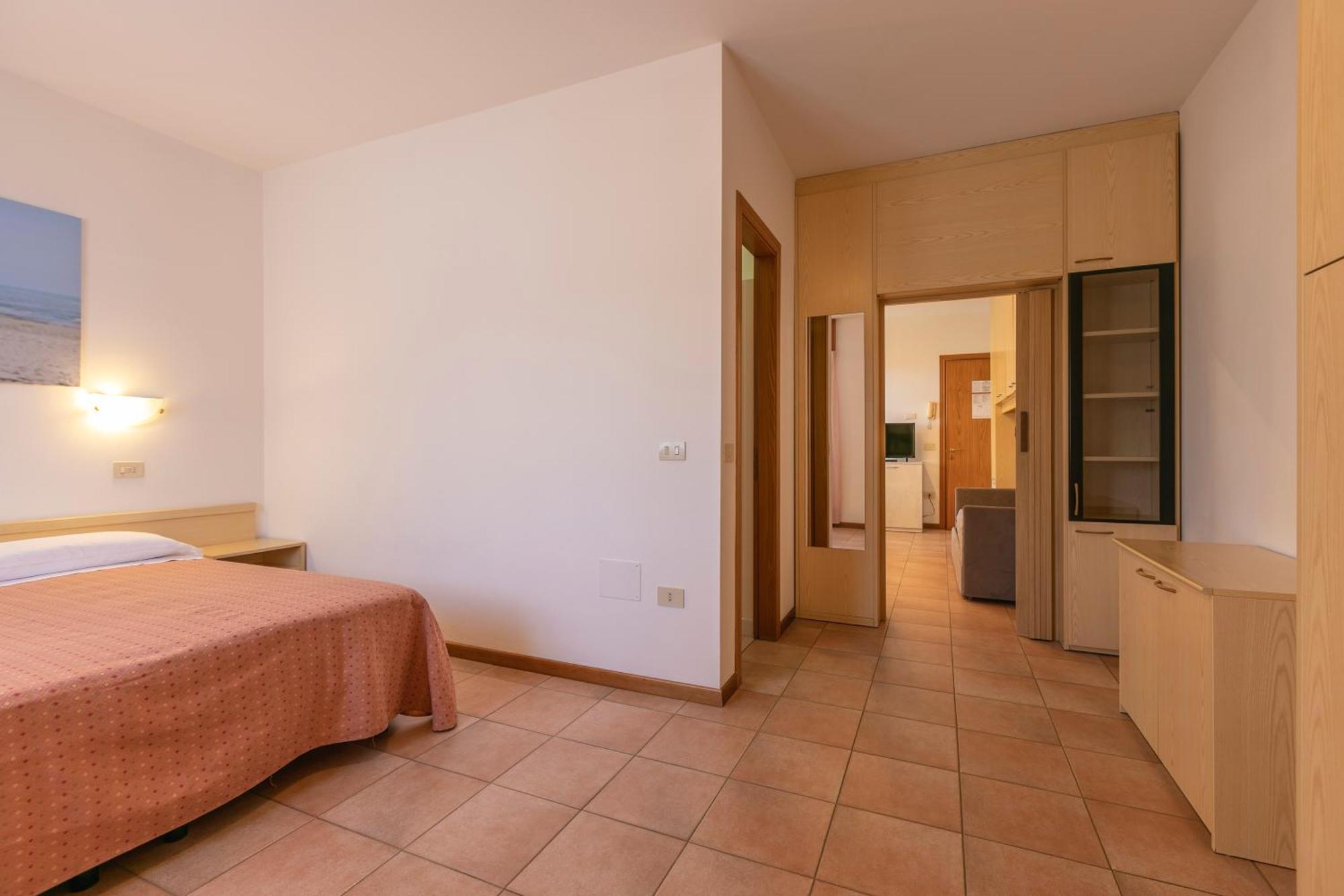 Residence Piccolo Milano Marittima Eksteriør bilde