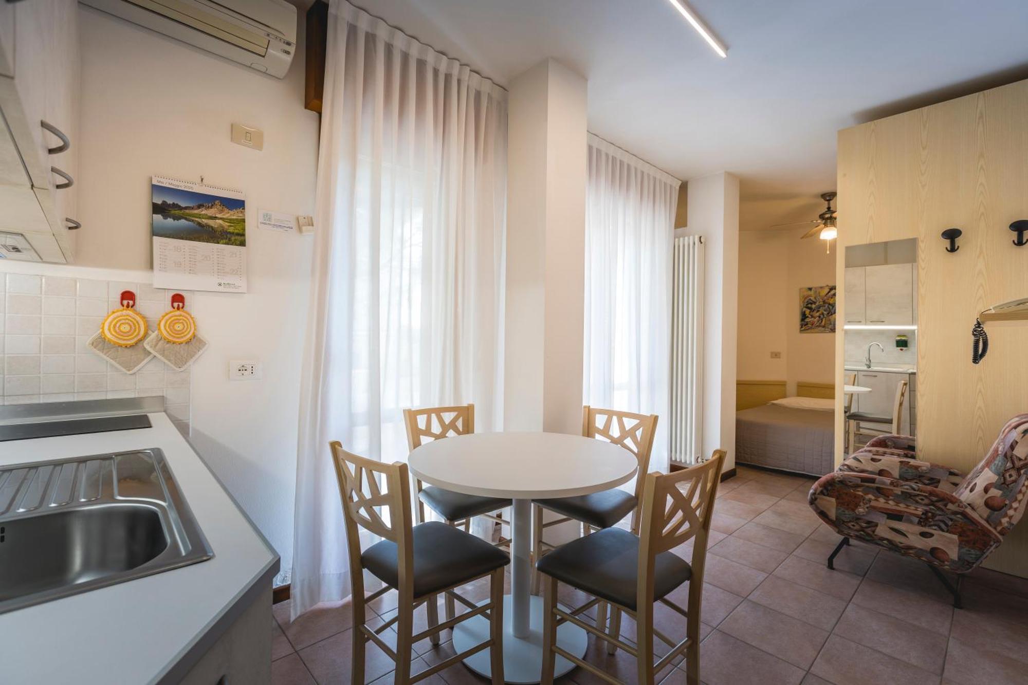 Residence Piccolo Milano Marittima Eksteriør bilde