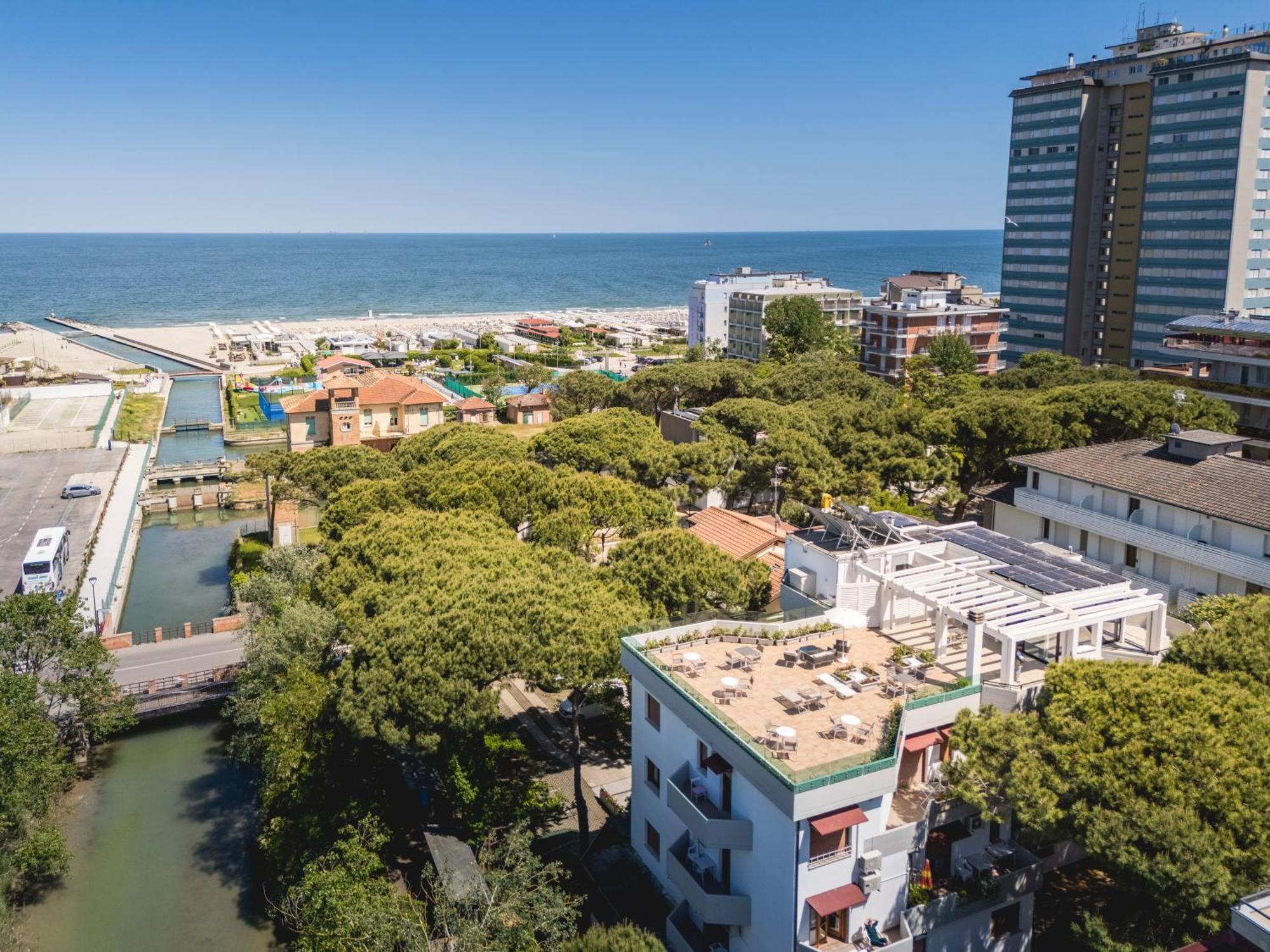Residence Piccolo Milano Marittima Eksteriør bilde