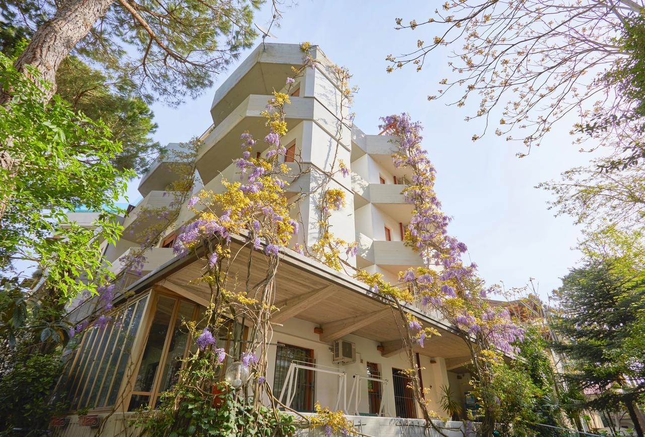 Residence Piccolo Milano Marittima Eksteriør bilde